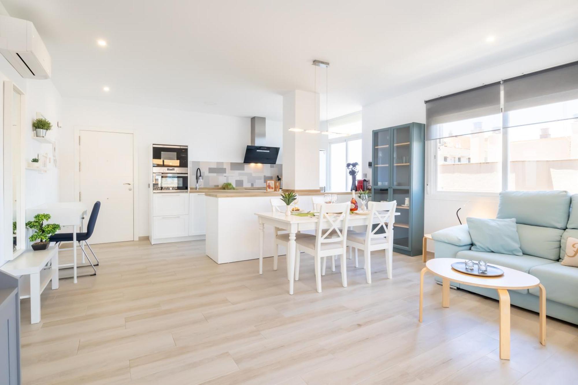 Center 100m From The - Happy Marbella